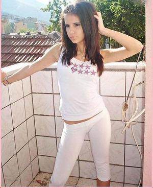 Corinne (22), local adult profile photo in California