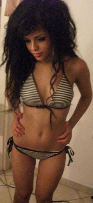 Carolina (29) from California | Private Casual Meetup Profile