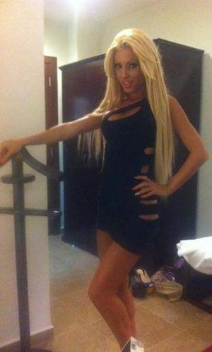 Desiree, 24 from Kansas | Older Men and Younger Women Dating