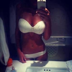 Meet Emily (19) from Oklahoma | FWB Casual Partner