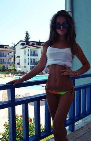 Meet Aimee (19) from Virginia | FWB Casual Partner