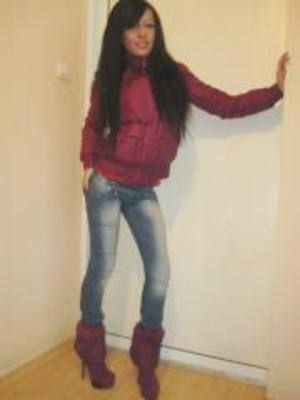 Elise, 28, Massachusetts | Local FWB Dating Profile