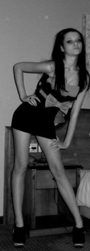 Adult dating profile photo of Caleigh (23) in Lake Ridge, VA