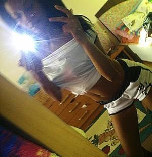 Josephine (25) in California | Friends with Benefits