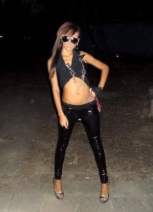 Kaylah (23) in California | Friends with Benefits