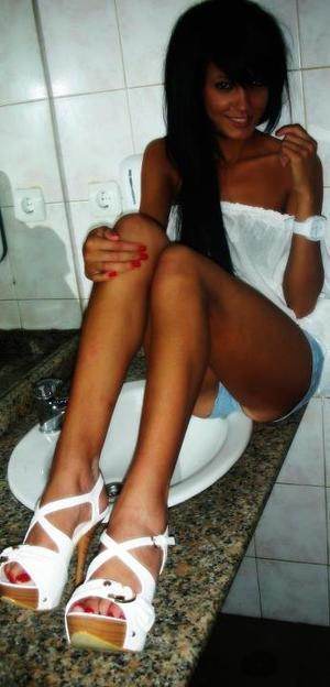 Carmen, 26, profile image for Atascocita, TX dating page