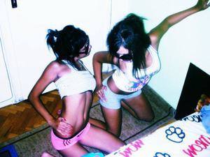 Christine (18) in Virginia | Friends with Benefits