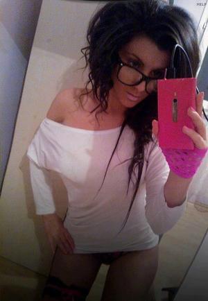 Meet local singles like Laurel from New York who want to fuck tonight