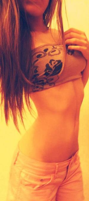 Escorts like Eva are down to fuck you now!