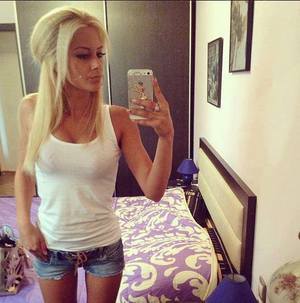 Lauren is a cheater looking for a guy like you!