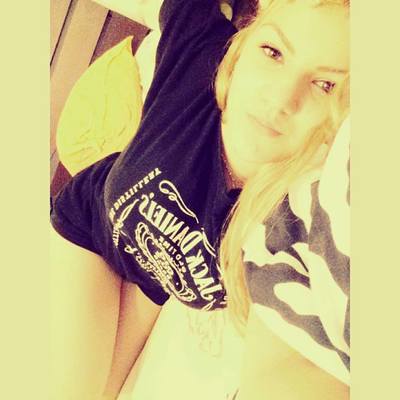 Celia from California is interested in nsa sex with a nice, young man