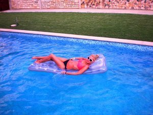Beth is a cheater looking for a guy like you!