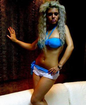 Laurel from District Of Columbia is looking for adult webcam chat