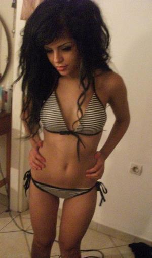 Meet local singles like Wendy from South Carolina who want to fuck tonight