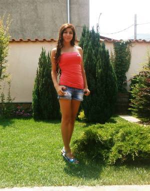 Looking for girls down to fuck? Alena from Arizona is your girl