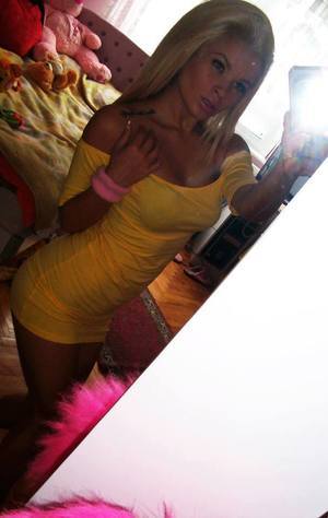 Looking for girls down to fuck? Emerald from Connecticut is your girl