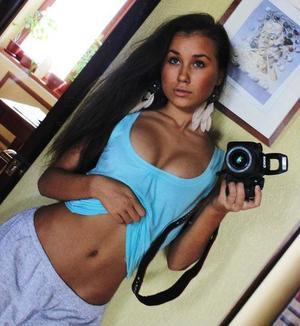 Beatriz from Oregon is looking for adult webcam chat