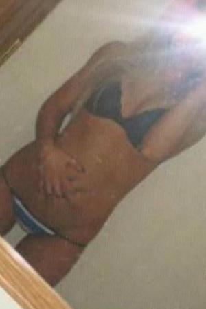 Zoe is a cheater looking for a guy like you!