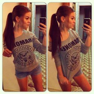 Molly from Iowa is looking for adult webcam chat