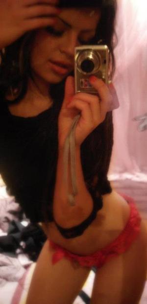 Looking for girls down to fuck? Shantell from California is your girl