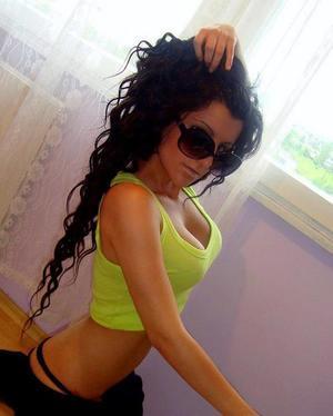 Looking for local cheaters? Take Lizbeth from Rhode Island home with you