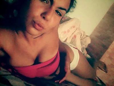 Courtney from California is looking for adult webcam chat
