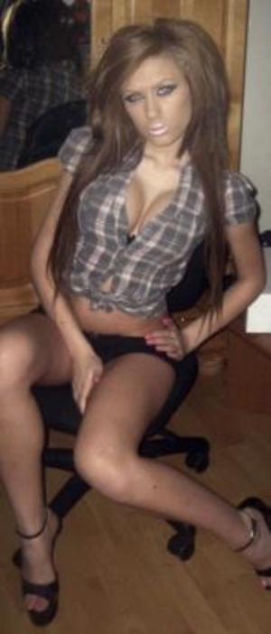 Looking for girls down to fuck? Noel from California is your girl