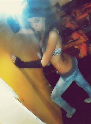 Adrienne from California is looking for adult webcam chat
