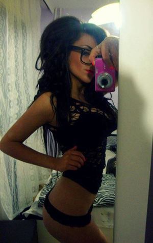 Meet local singles like Ainsley from Washington who want to fuck tonight