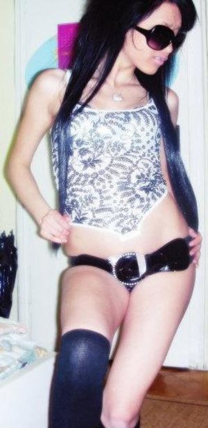 Meet local singles like Haley from California who want to fuck tonight