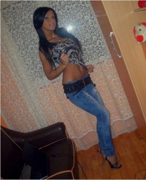 Meet local singles like Esperanza from California who want to fuck tonight