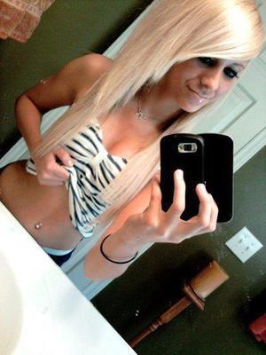 Alice from New Hampshire is the best local fuck buddy you can ever find