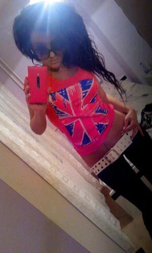 Keira from New York is interested in nsa sex with a nice, young man