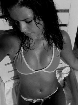 Escorts like Ivy are down to fuck you now!