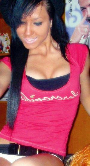 Looking for local cheaters? Take Alana from Illinois home with you