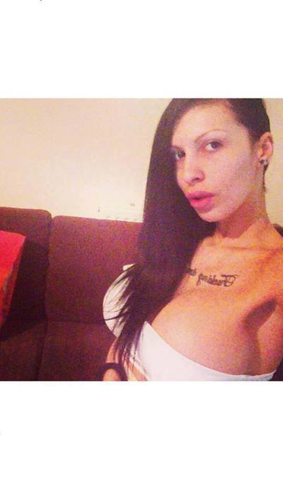 Escorts like Lee are down to fuck you now!