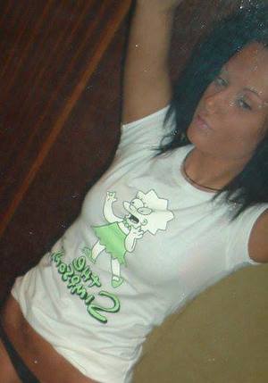 Roselyn from New Hampshire is looking for adult webcam chat