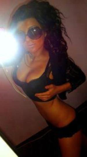 Looking for girls down to fuck? Maryam from Georgia is your girl