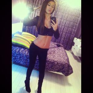 Amiya is a cheater looking for a guy like you!