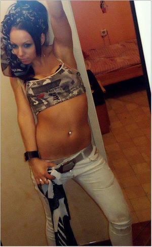 Luz is a cheater looking for a guy like you!
