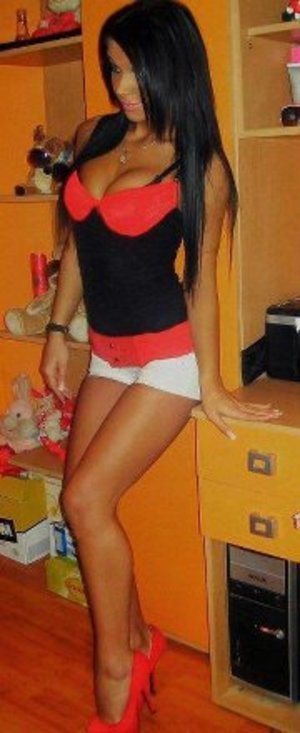 Looking for local cheaters? Take Shameka from Ohio home with you