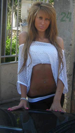 Meet local singles like Helena from New York who want to fuck tonight