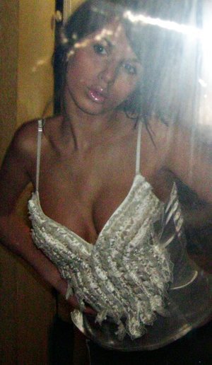Meet local singles like Celeste from Rhode Island who want to fuck tonight