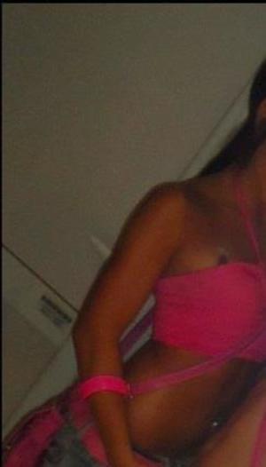Robin is a cheater looking for a guy like you!