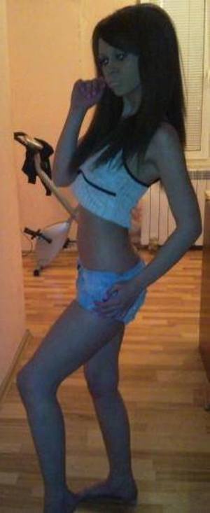 Christen from California is interested in nsa sex with a nice, young man