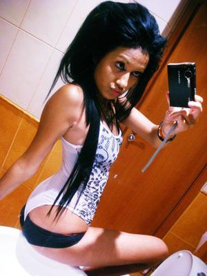 Meet local singles like Lizeth from California who want to fuck tonight