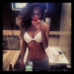 Looking for local cheaters? Take Skylar from Florida home with you