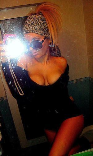 Looking for local cheaters? Take Sandra from Michigan home with you