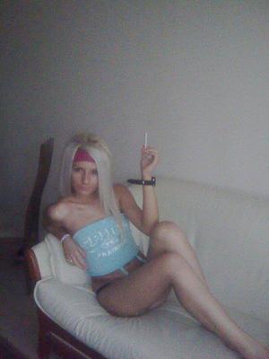 Kaylie from Quebec is interested in nsa sex with a nice, young man
