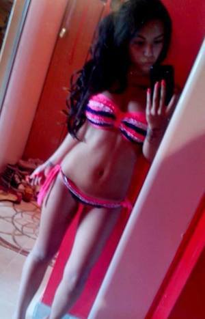 Looking for girls down to fuck? Ashleigh from District Of Columbia is your girl